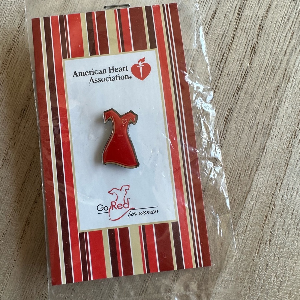Vintage Go Red for Women Pin